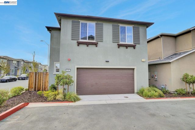 30 Cypress Ct, Pittsburg, CA 94565