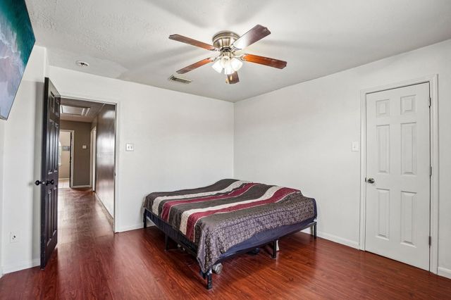 5119 Laurynnbrook Drive, Pasadena, TX 77505