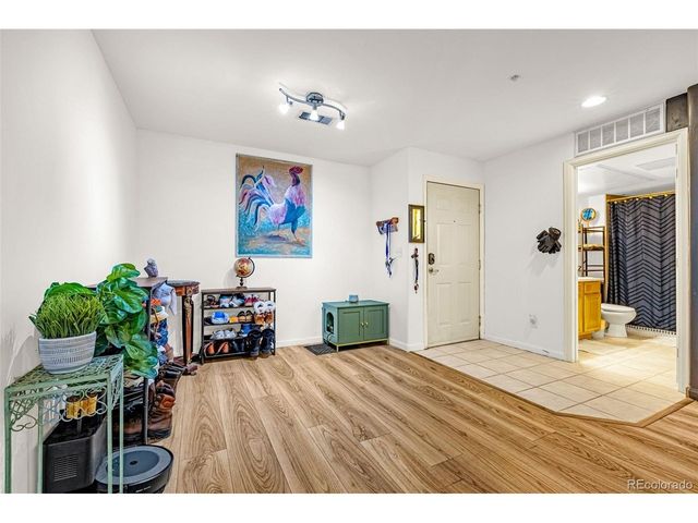 5201 S Fox St 303, Littleton, CO 80120