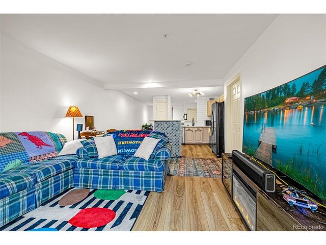 5201 S Fox St 303, Littleton, CO 80120