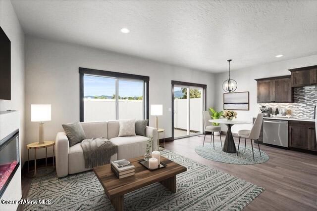 210 E LOBO LOOP, Hayden, ID 83835