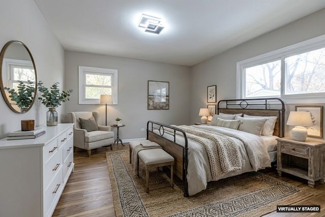 1096 Beechwood Road, Buffalo Grove, IL 60089