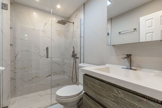 1096 Beechwood Road, Buffalo Grove, IL 60089