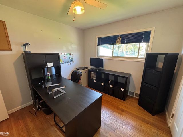 8430 Darlene Street, Warren, MI 48093