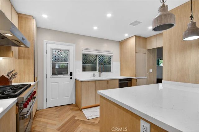 225 Iris Avenue, Corona Del Mar, CA 92625