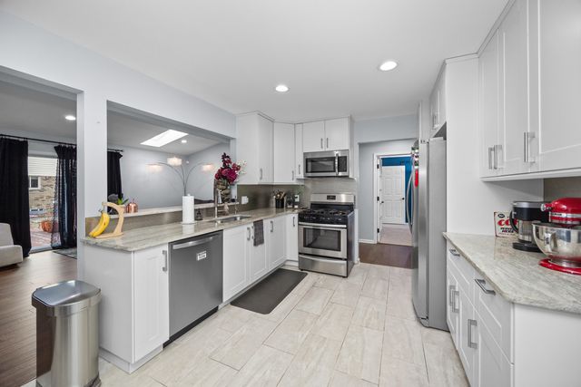 13468 Mair Drive, Sterling Heights, MI 48313