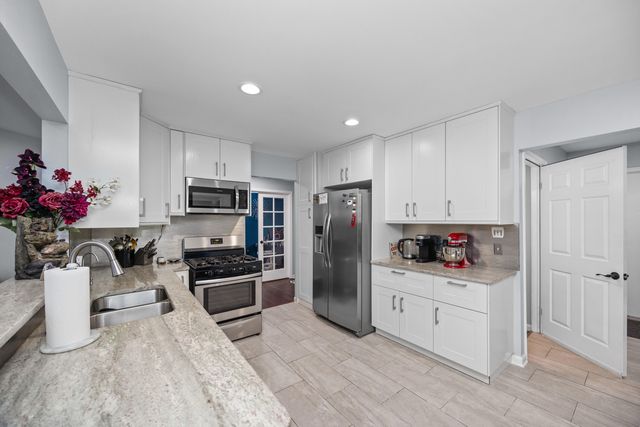 13468 Mair Drive, Sterling Heights, MI 48313