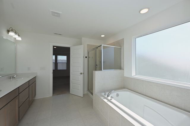 5203 Cothron Dr, White House, TN 37188