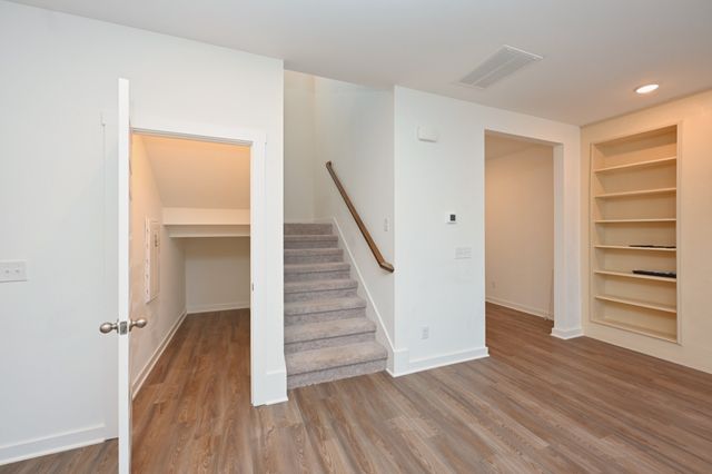 5203 Cothron Dr, White House, TN 37188