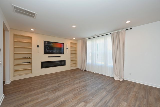 5203 Cothron Dr, White House, TN 37188