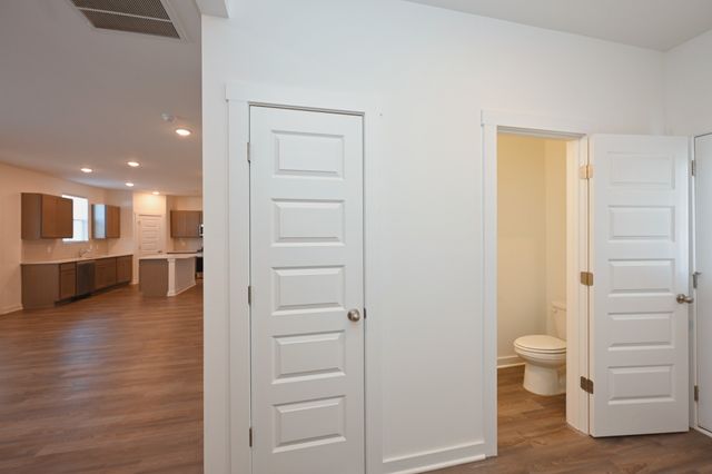 5203 Cothron Dr, White House, TN 37188