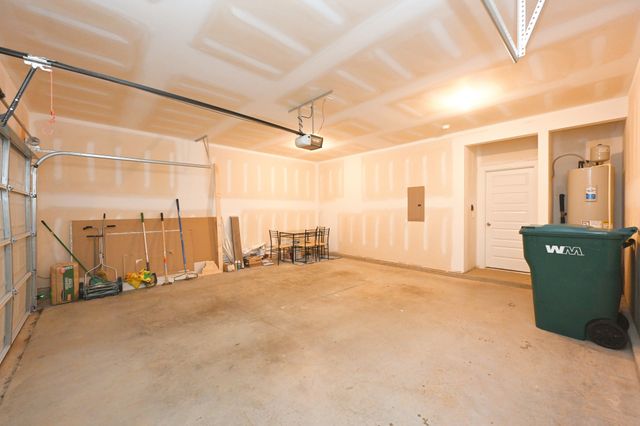 5203 Cothron Dr, White House, TN 37188