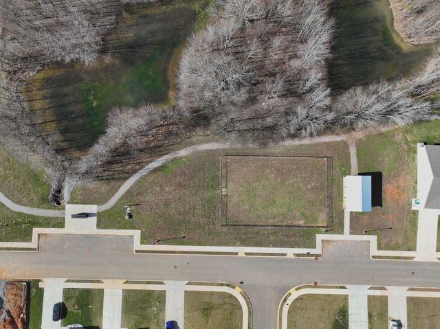 5203 Cothron Dr, White House, TN 37188