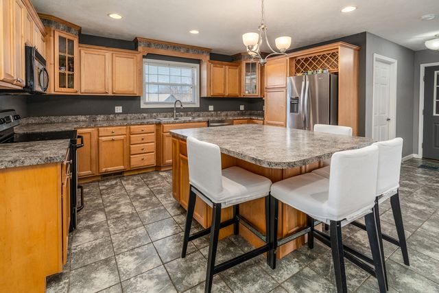 898 Kirsch Street, Carbondale, IL 62901