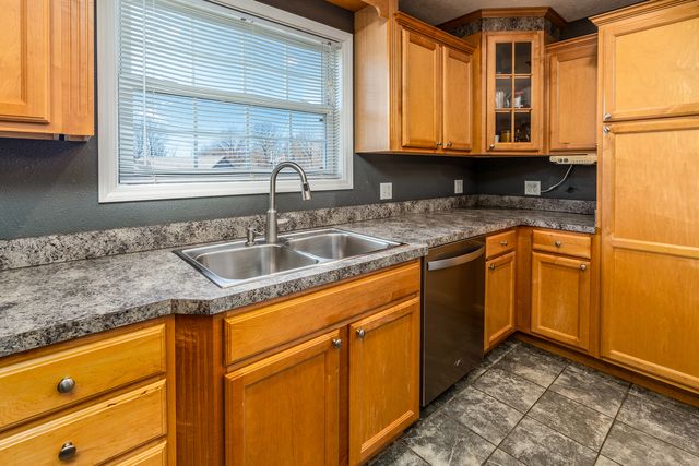 898 Kirsch Street, Carbondale, IL 62901