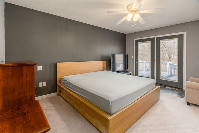 898 Kirsch Street, Carbondale, IL 62901