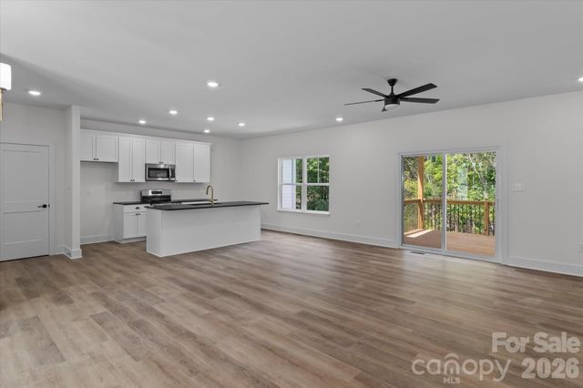 214 Lockhard Circle, Troutman, NC 28166