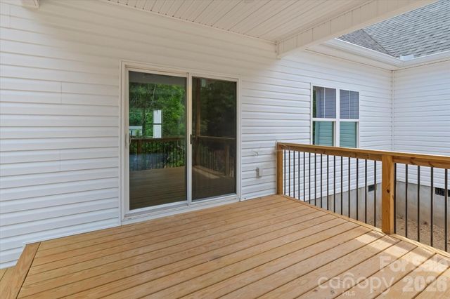 214 Lockhard Circle, Troutman, NC 28166