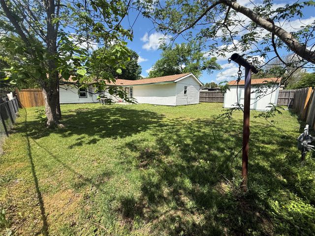 910 Pampa Drive, Mesquite, TX 75149