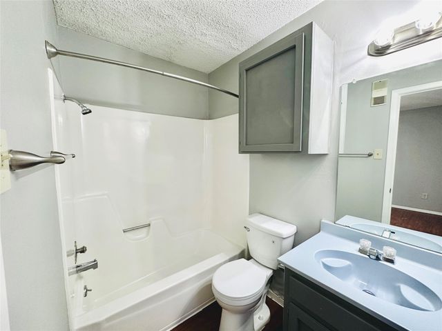 3702 S Second ST 107, Austin, TX 78704