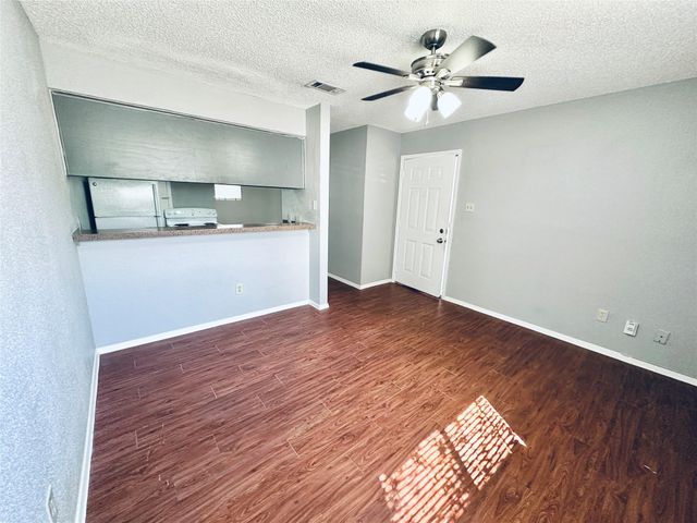 3702 S Second ST 107, Austin, TX 78704