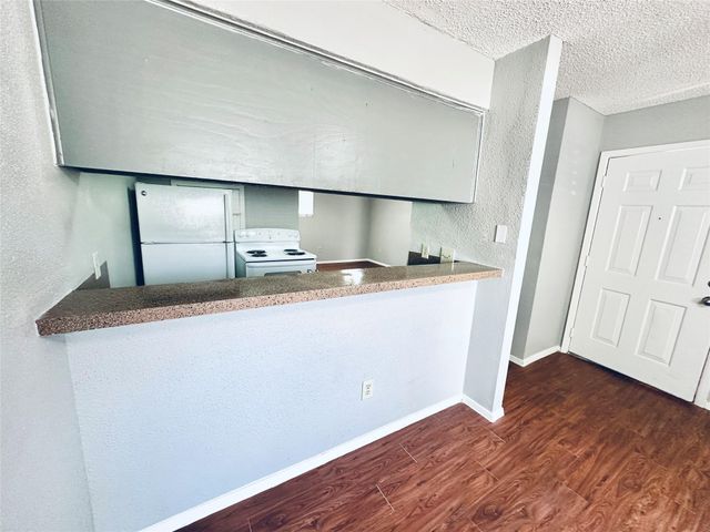 3702 S Second ST 107, Austin, TX 78704