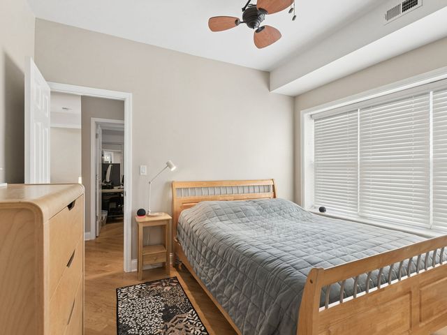 4650 N Saint Louis Avenue 1D, Chicago, IL 60625