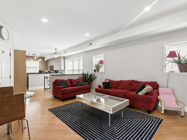 4650 N Saint Louis Avenue 1D, Chicago, IL 60625