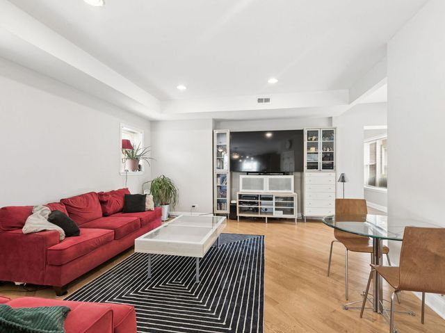 4650 N Saint Louis Avenue 1D, Chicago, IL 60625