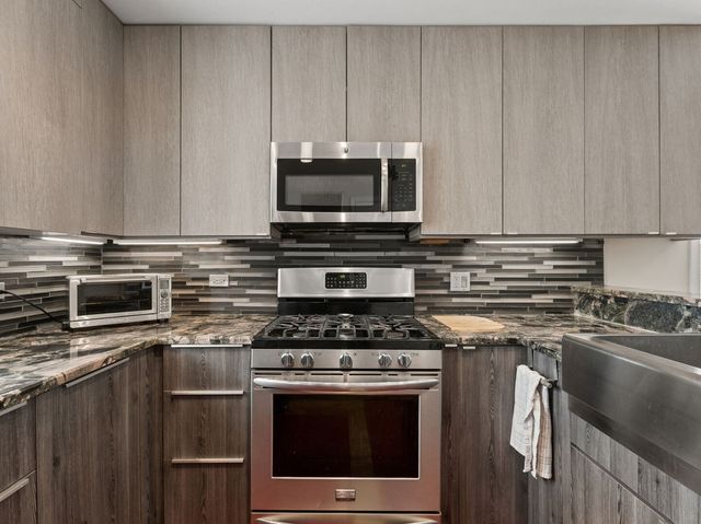 4650 N Saint Louis Avenue 1D, Chicago, IL 60625