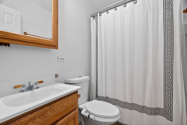 9156 W 161st Place, Orland Hills, IL 60487