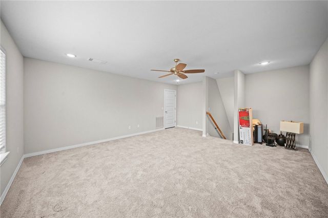 7648 Phoenix Avenue, Springdale, AR 72762