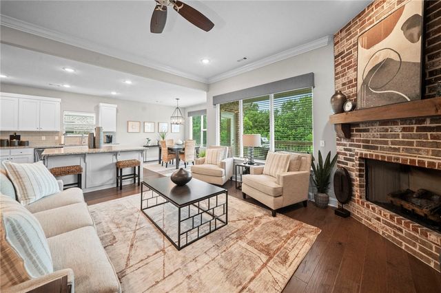 7648 Phoenix Avenue, Springdale, AR 72762