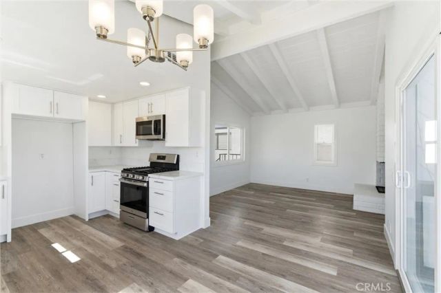 203 Cedar Street, Newport Beach, CA 92663