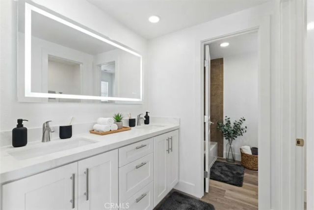 203 Cedar Street, Newport Beach, CA 92663