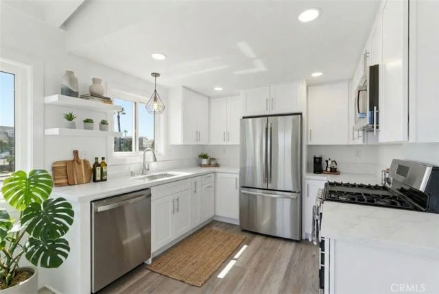 203 Cedar Street, Newport Beach, CA 92663