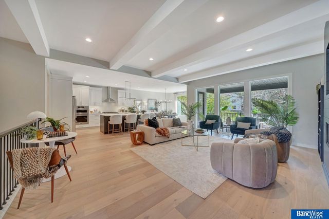 6255 Carveth Drive, Lincoln, NE 68516