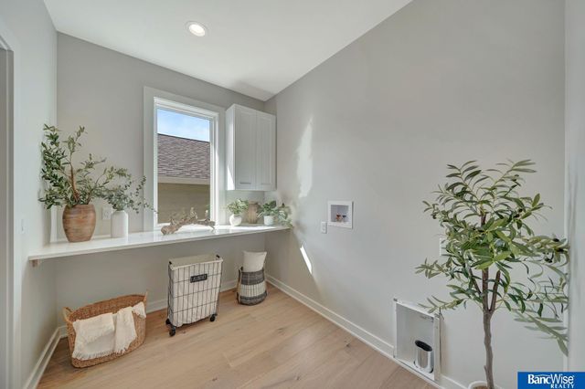 6255 Carveth Drive, Lincoln, NE 68516