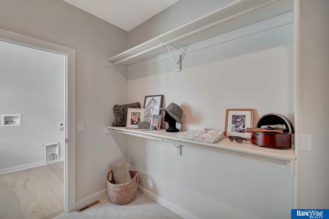 6255 Carveth Drive, Lincoln, NE 68516