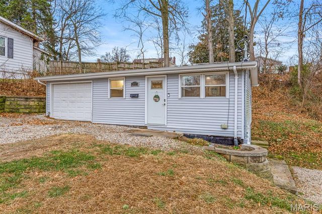 399 N 4th Street, Ste Genevieve, MO 63670