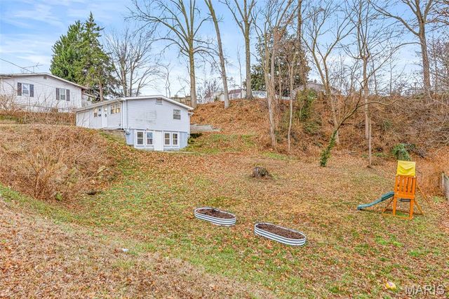 399 N 4th Street, Ste Genevieve, MO 63670