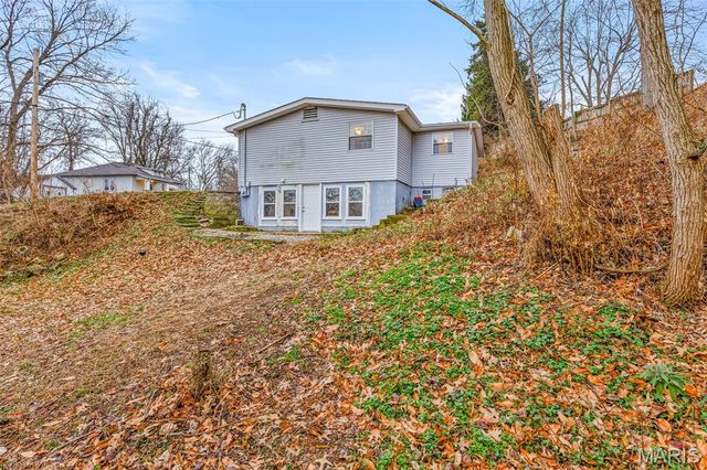 399 N 4th Street, Ste Genevieve, MO 63670