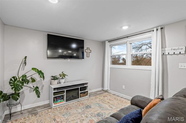 399 N 4th Street, Ste Genevieve, MO 63670