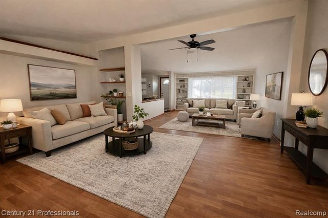 30604 Ann Arbor Trail, Westland, MI 48185