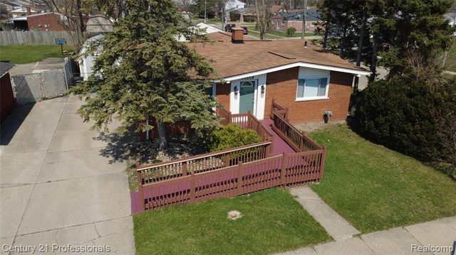 30604 Ann Arbor Trail, Westland, MI 48185