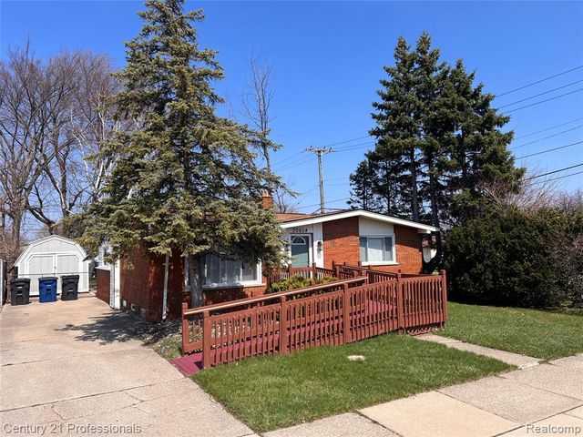 30604 Ann Arbor Trail, Westland, MI 48185