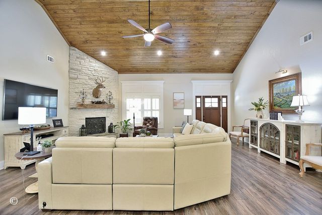 83 Lee Road 0640, Salem, AL 36874