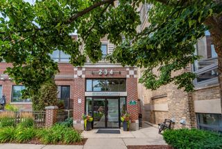 234 E Reservoir AVENUE #203, Milwaukee, WI 53212