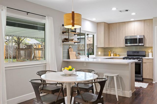 9228 Partridge CIR, Austin, TX 78758