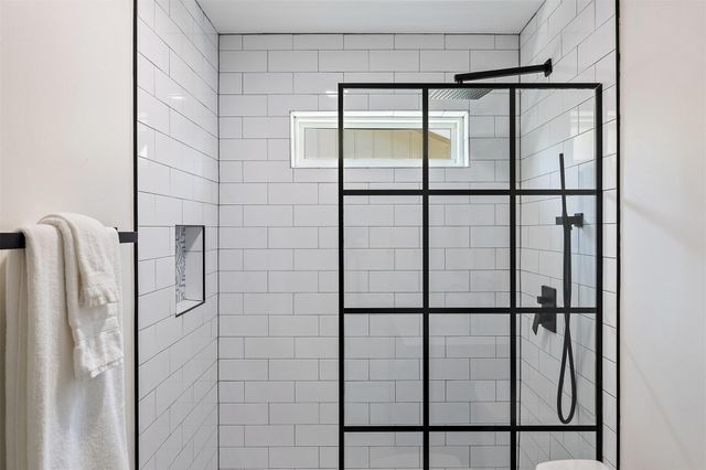 9228 Partridge CIR, Austin, TX 78758